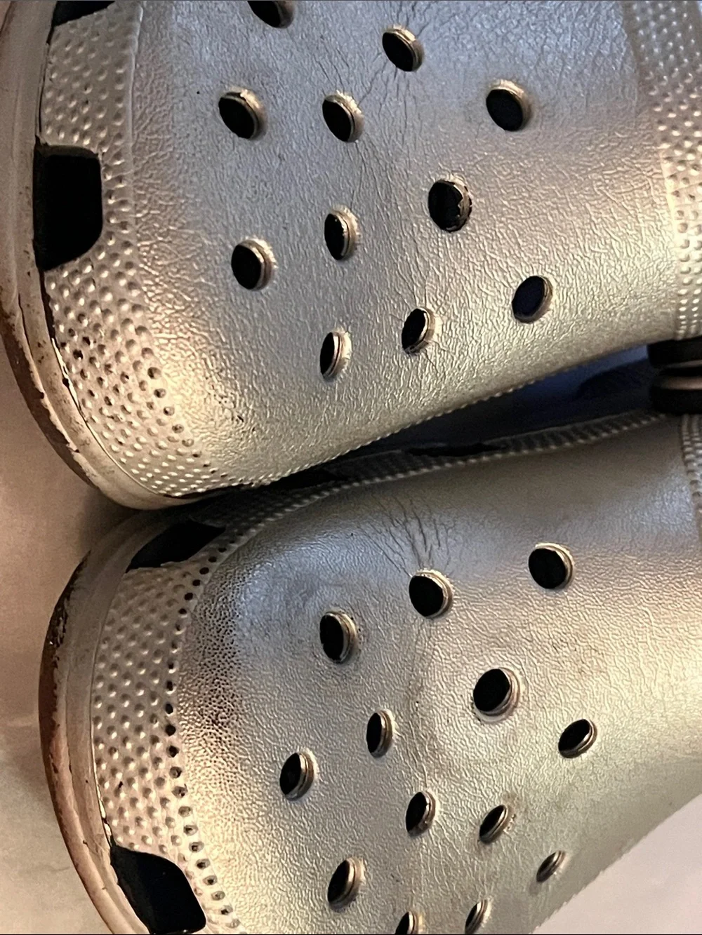 CROCS